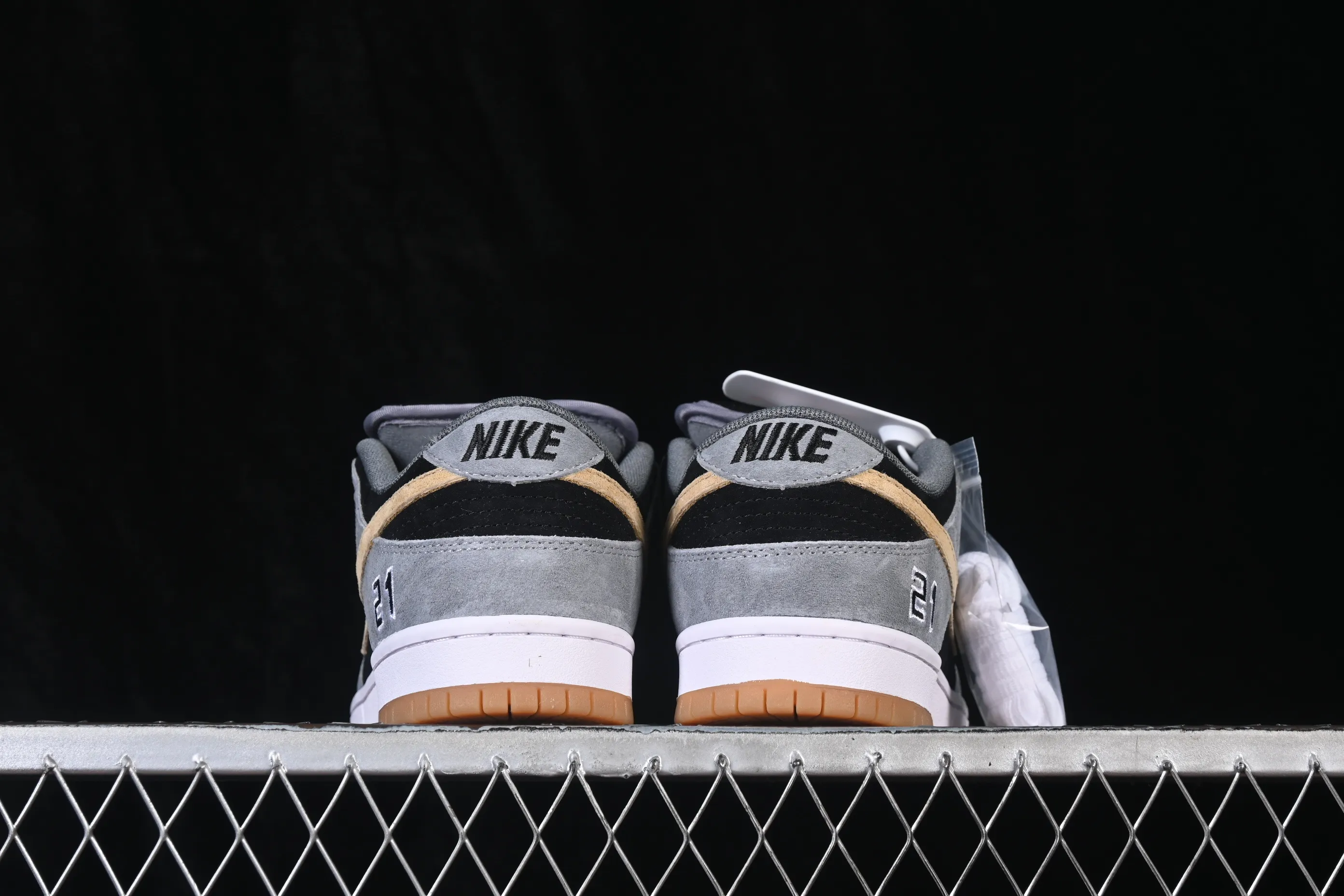 All categories Nk SB Dunk series Nk SB Dunk Low low-top sneakers Nike SB Dunk Low SB low-top casual sneakers BQ6817-204